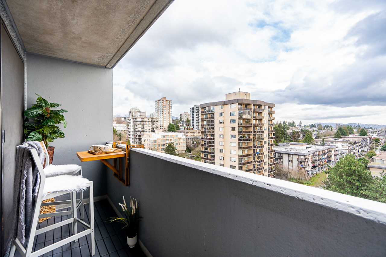 #1202 - 110 W. 4th Street